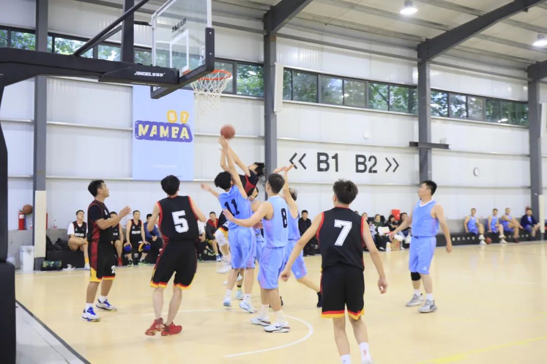 花花牛丨奪冠，奪冠，奪冠?。?！用冠軍為中國健兒喝彩！?。? style=