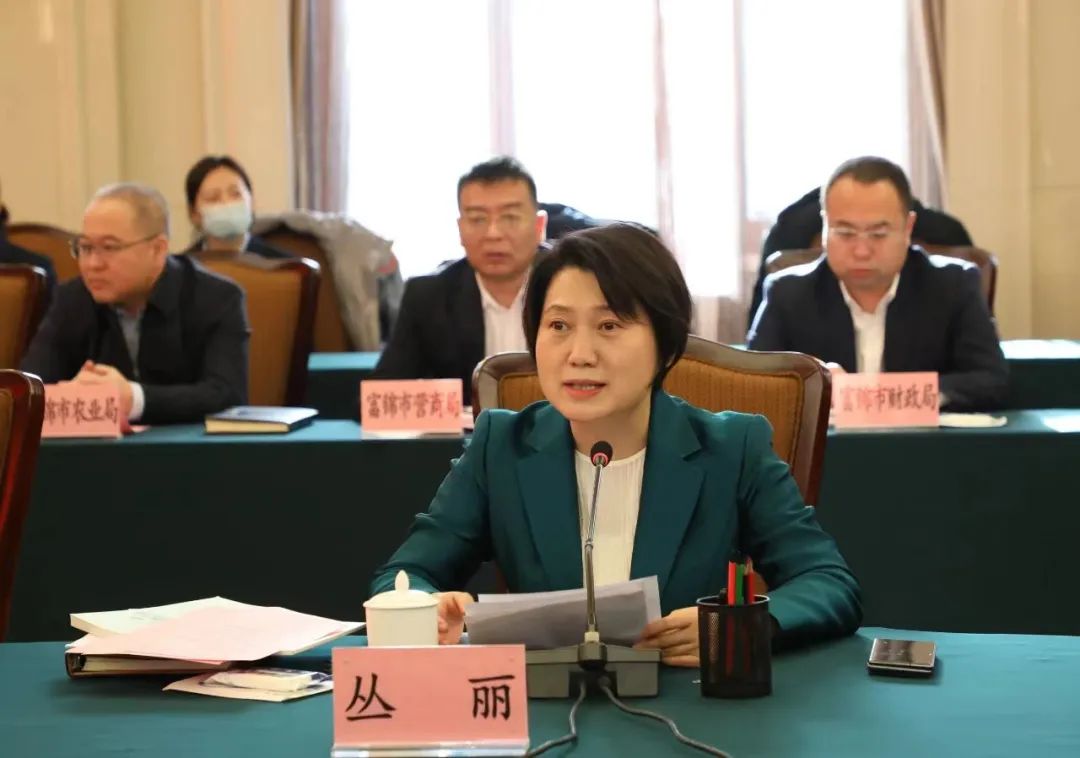 產(chǎn)業(yè)聯(lián)動促發(fā)展 合作共贏創(chuàng)未來 | 佳木斯市政府、富錦市政府與花花牛乳業(yè)集團(tuán)正式簽署戰(zhàn)略合作協(xié)議