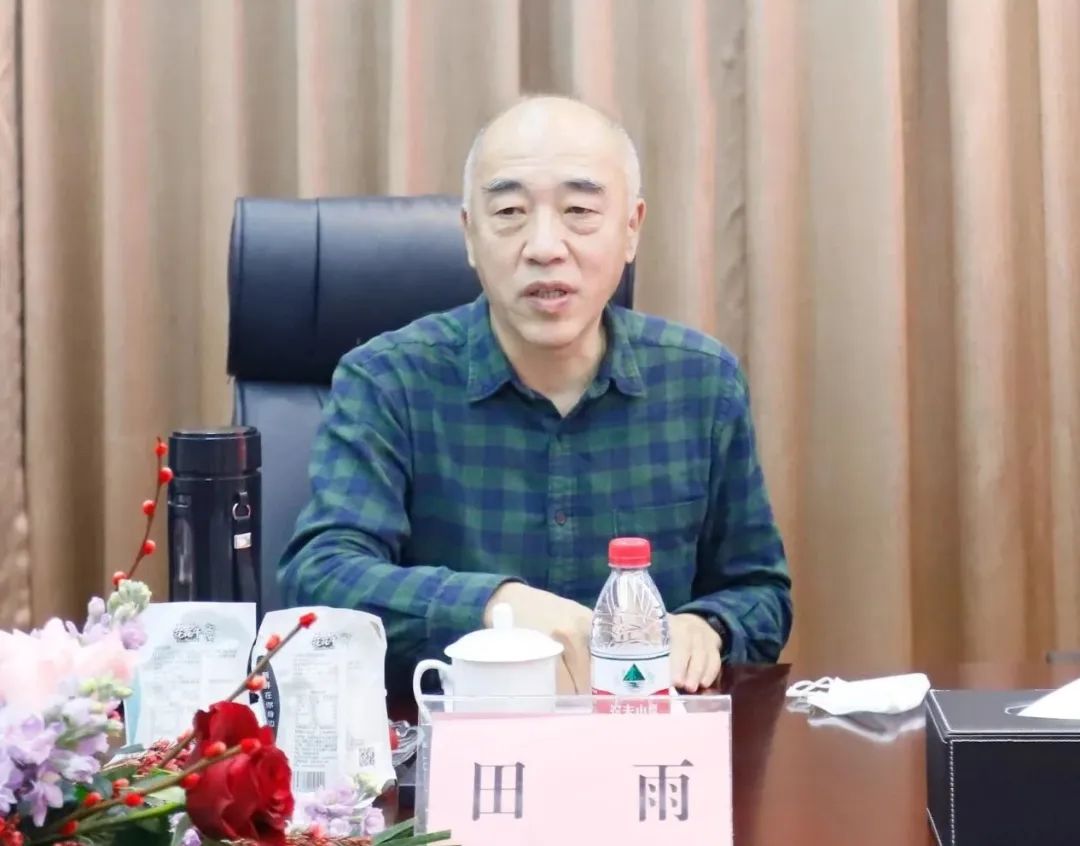 新年開新局 合作促發(fā)展丨佳木斯市委常委、副市長閆志剛一行蒞臨花花牛乳業(yè)集團(tuán)及佳田企業(yè)考察座談