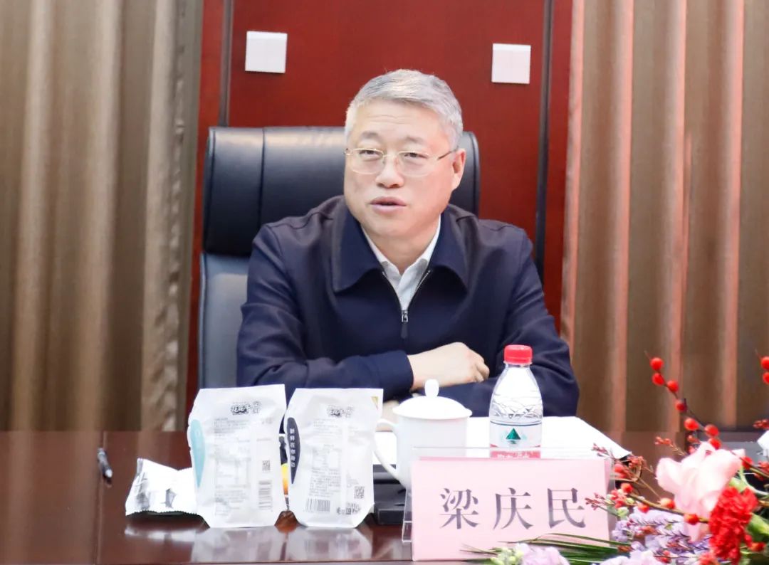 新年開新局 合作促發(fā)展丨佳木斯市委常委、副市長閆志剛一行蒞臨花花牛乳業(yè)集團(tuán)及佳田企業(yè)考察座談