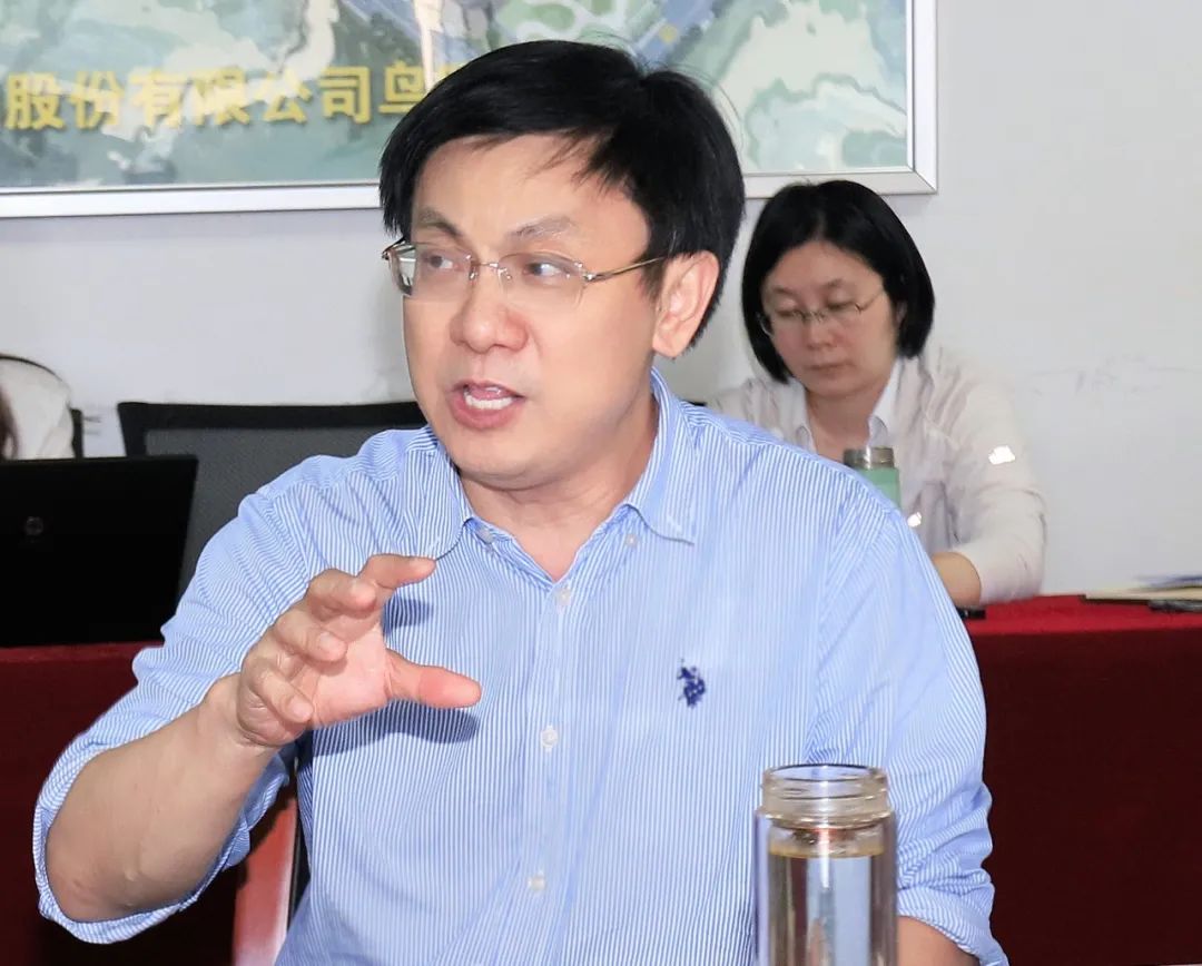 花花牛乳業(yè)集團召開10月份營銷工作會議 花花牛乳業(yè)集團召開10月份營銷工作會議