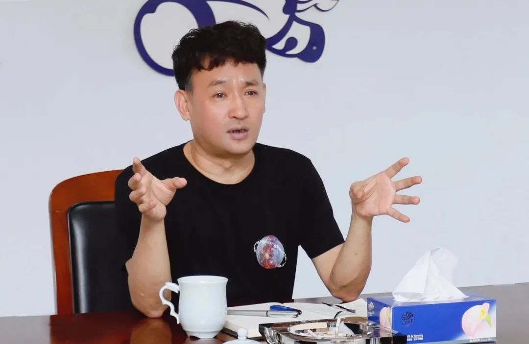 凝心聚力·贏創(chuàng)未來 | 花花牛乳業(yè)集團(tuán)召開營銷、養(yǎng)殖及飼料經(jīng)營工作會議