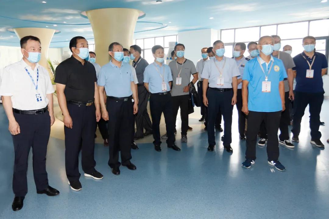 鄭州市安全生產(chǎn)雙重預(yù)防體系建設(shè)現(xiàn)場觀摩會在花花牛乳業(yè)集團(tuán)鄭州分公司召開