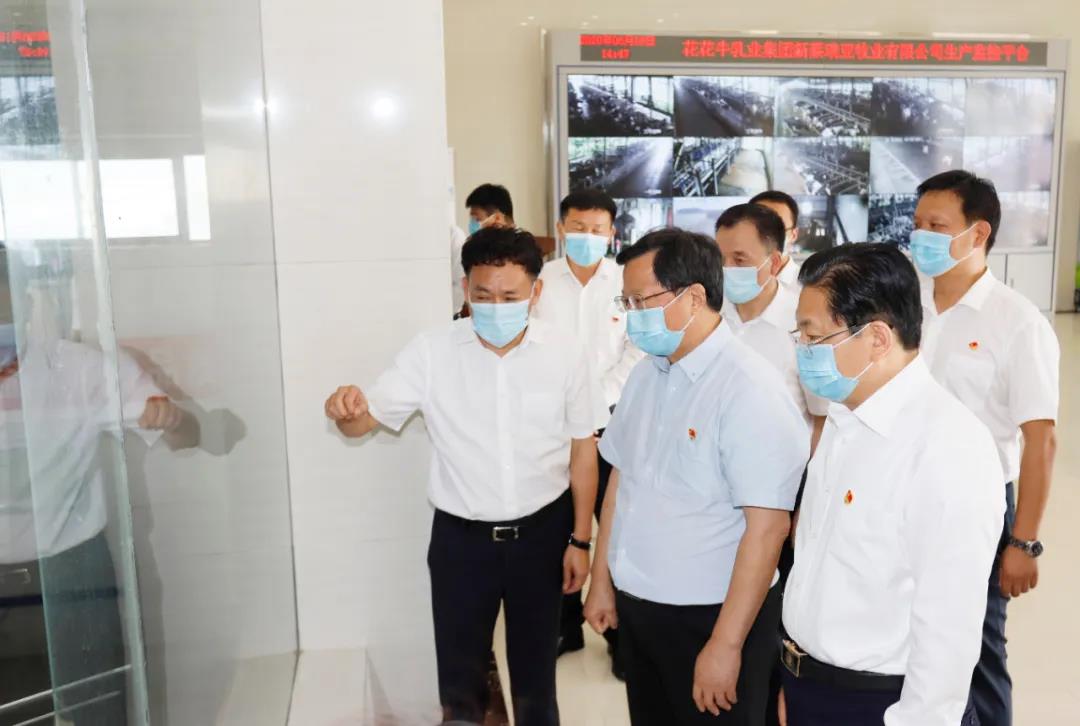 快訊 | 河南省委常委、省紀(jì)委書記、省監(jiān)委主任任正曉蒞臨花花牛乳業(yè)集團(tuán)新蔡瑞亞牧場調(diào)研