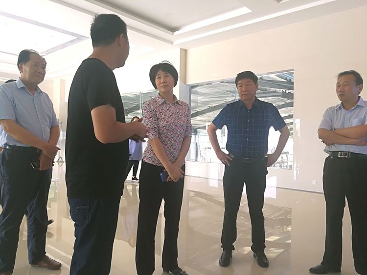 駐馬店市委常委、統(tǒng)戰(zhàn)部長姚新文 蒞臨花花牛乳業(yè)集團總部調研